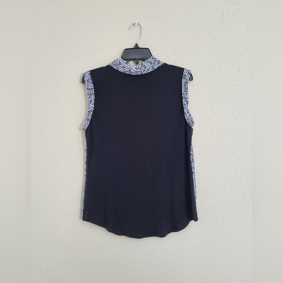 Women's Blue and White Sweater - Picture 3 of 8